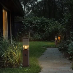 QAZQA Buitenlamp roestbruin met helder glas 45cm IP44 met stopcontact en bewegingssensor - Malios