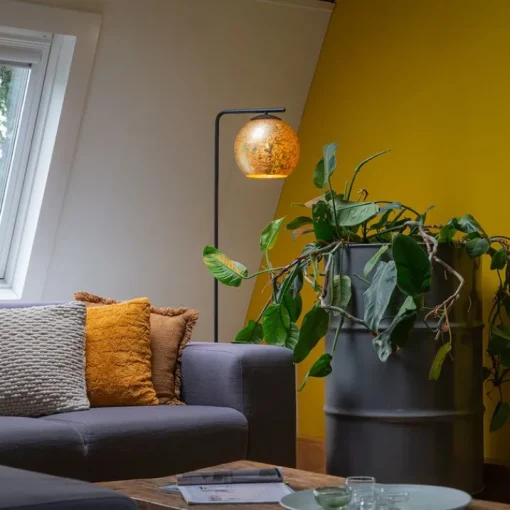 QAZQA Design vloerlamp zwart met goud glas - Bert