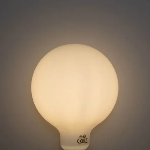 LUEDD E27 3-staps dimbaar LED lamp opaal G125 4W 450 lm 3000K