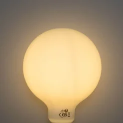 LUEDD E27 3-staps dimbaar LED lamp opaal G125 4W 450 lm 2700K