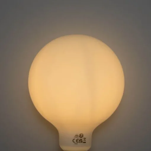LUEDD E27 3-staps dimbaar LED lamp opaal G125 4W 450 lm 2700K