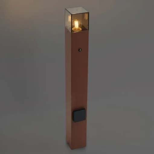QAZQA Industrieel buiten paaltje roestbruin met smoke glas 70cm met schemersensor IP44 - Denmark