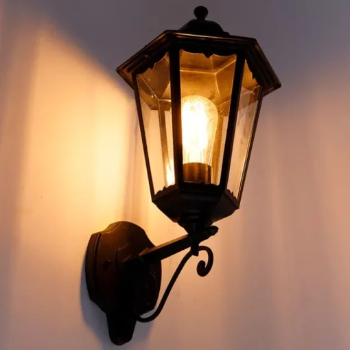 QAZQA Klassieke buiten wandlamp zwart IP44 - Havana Up