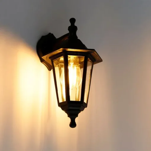 QAZQA Klassieke buitenwandlamp zwart IP44 - New Haven
