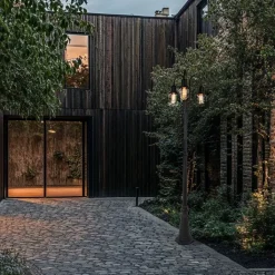 QAZQA Landelijke buitenlamp zwart 3-lichts IP44 - Guardado