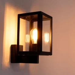 QAZQA Landelijke wandlamp zwart IP44 - Sutton Up