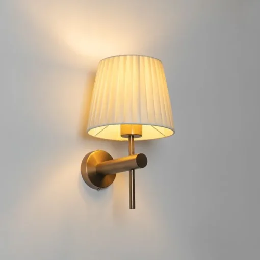 QAZQA Moderne wandlamp brons met witte kap - Pluk