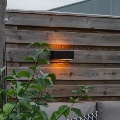 QAZQA Moderne wandlamp zwart met lichteffect IP54 - Houks