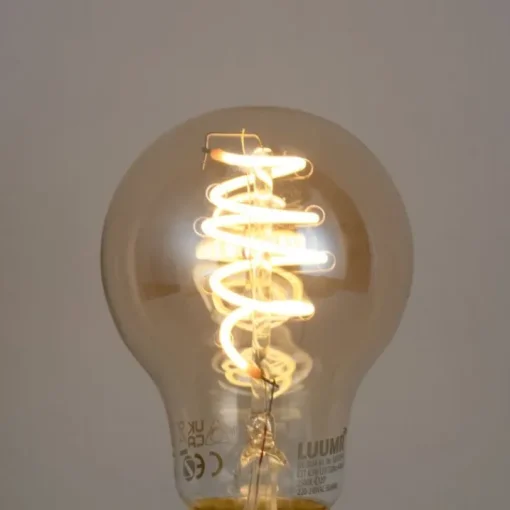 LUUMR Smart E27 dimbare LED lamp A60 amber 4.9W 320 lm 2500K