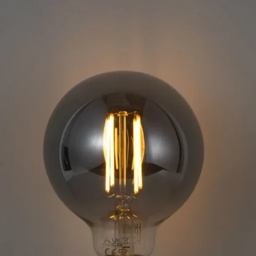 LUUMR Smart E27 dimbare LED lamp G95 smoke 4.9W 150 lm 1800K